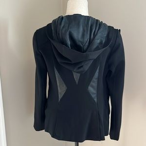 New w/o tags Blanc Noir Hooded Blazer